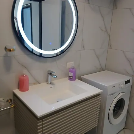Sunny Apartment Durres
